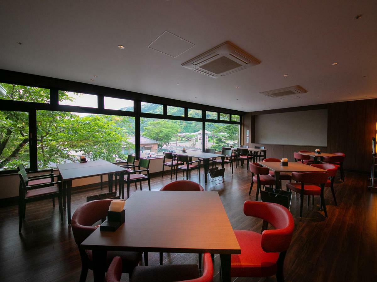 Iwakuni Kokusai Kanko Hotel Dış mekan fotoğraf