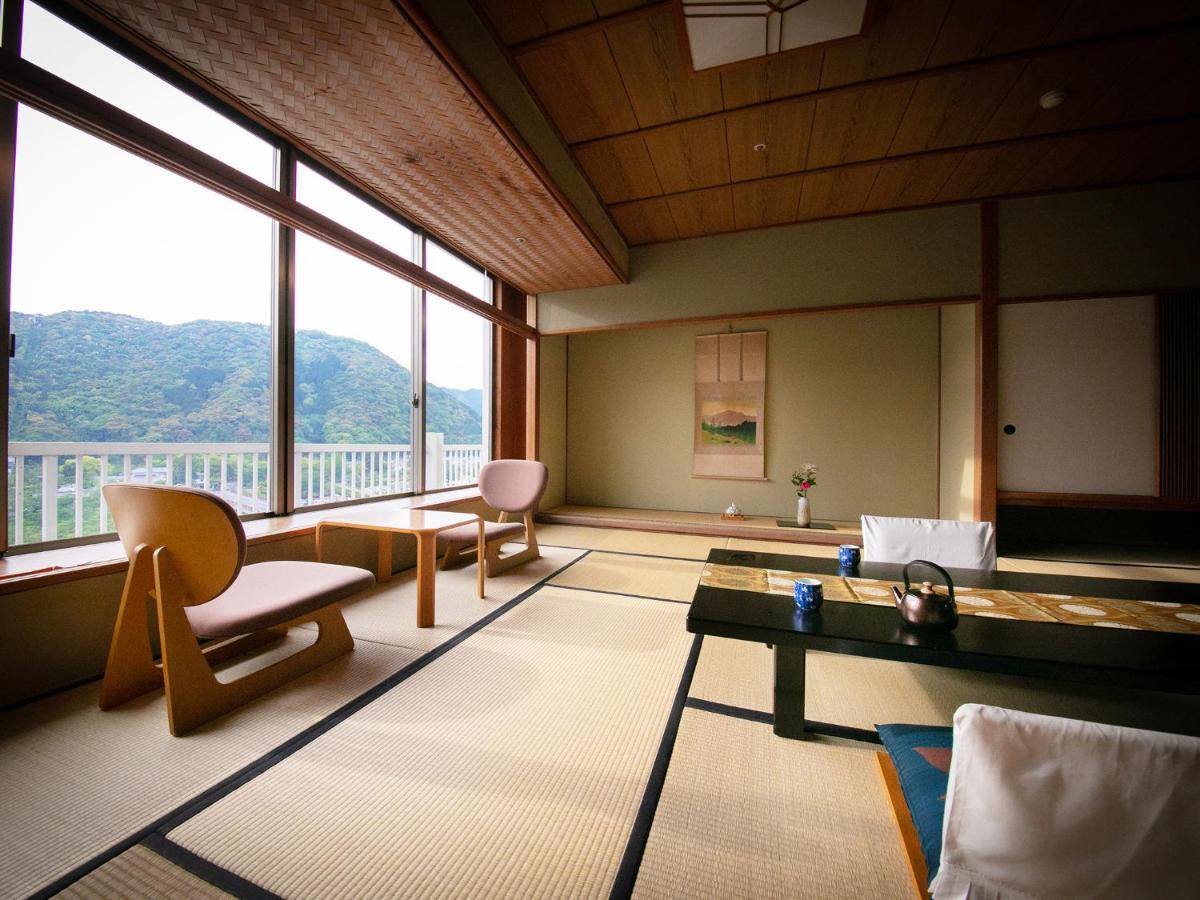 Iwakuni Kokusai Kanko Hotel Dış mekan fotoğraf