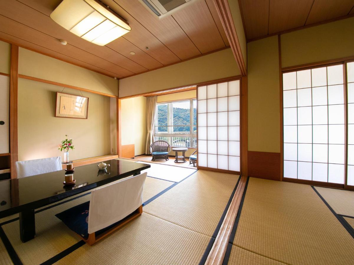 Iwakuni Kokusai Kanko Hotel Dış mekan fotoğraf