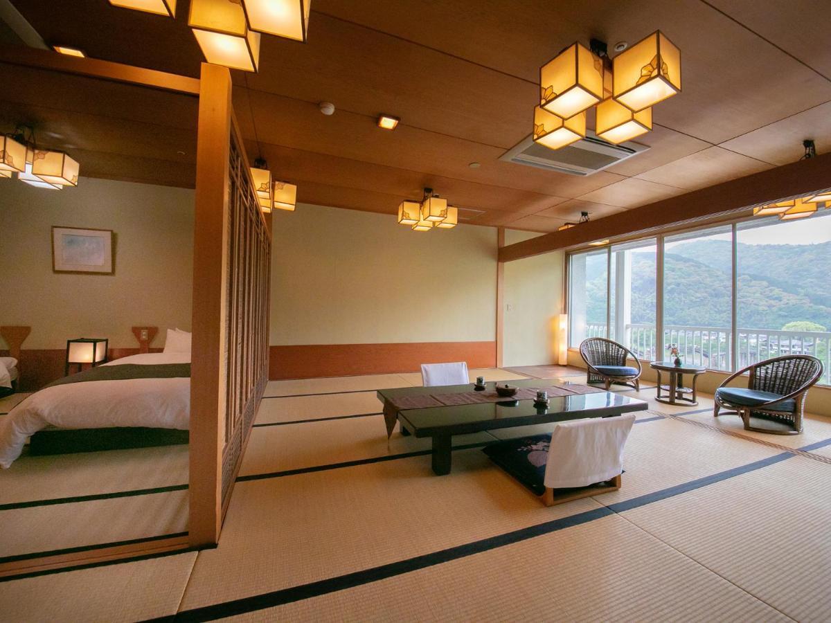 Iwakuni Kokusai Kanko Hotel Dış mekan fotoğraf